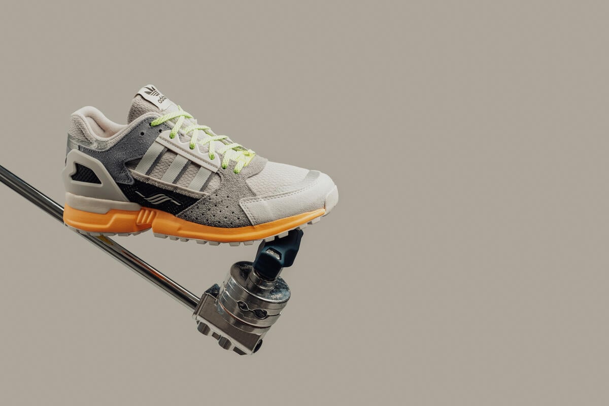 くぅ（感謝）/10 adidas Originals ZX 10 000 C 